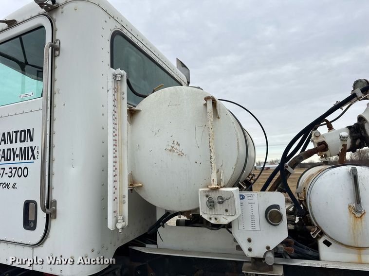 image for item DH9841 2008 Peterbilt 340 ready mix truck