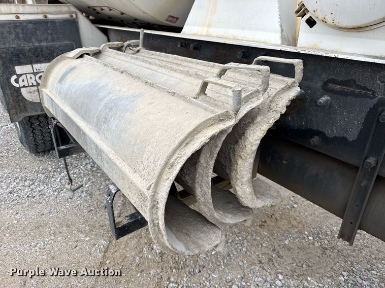 image for item DH9841 2008 Peterbilt 340 ready mix truck