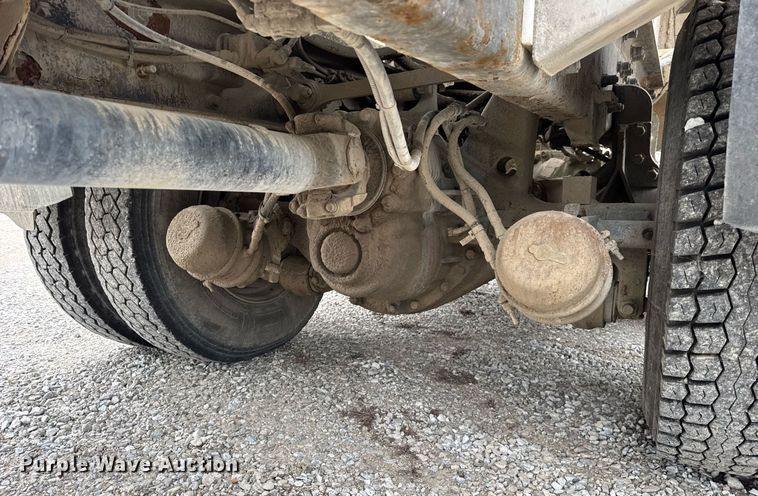 image for item DH9841 2008 Peterbilt 340 ready mix truck