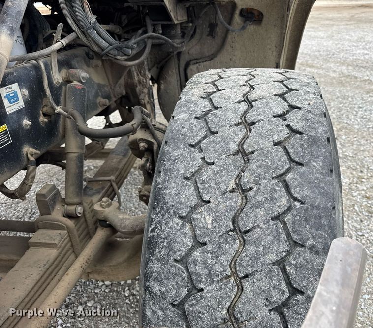 image for item DH9841 2008 Peterbilt 340 ready mix truck