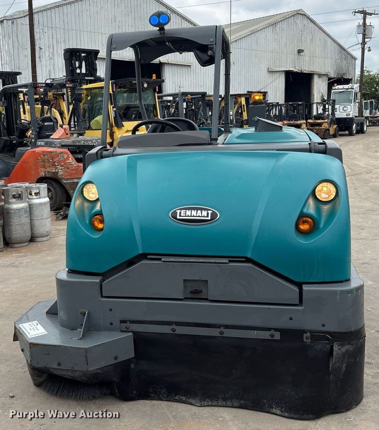 image for item DM1893 2019 Tennant S30 sweeper