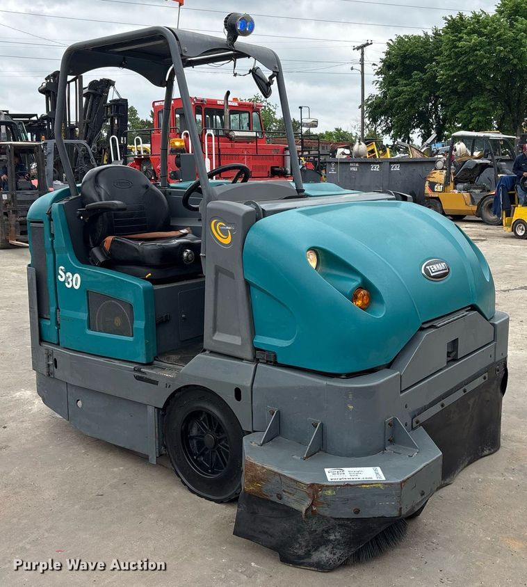 image for item DM1893 2019 Tennant S30 sweeper
