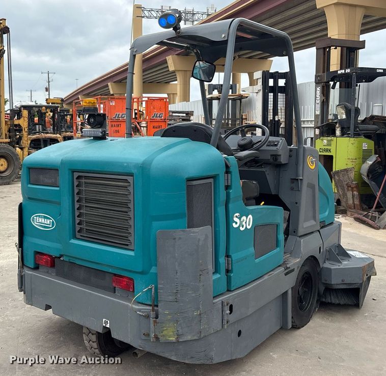 image for item DM1893 2019 Tennant S30 sweeper