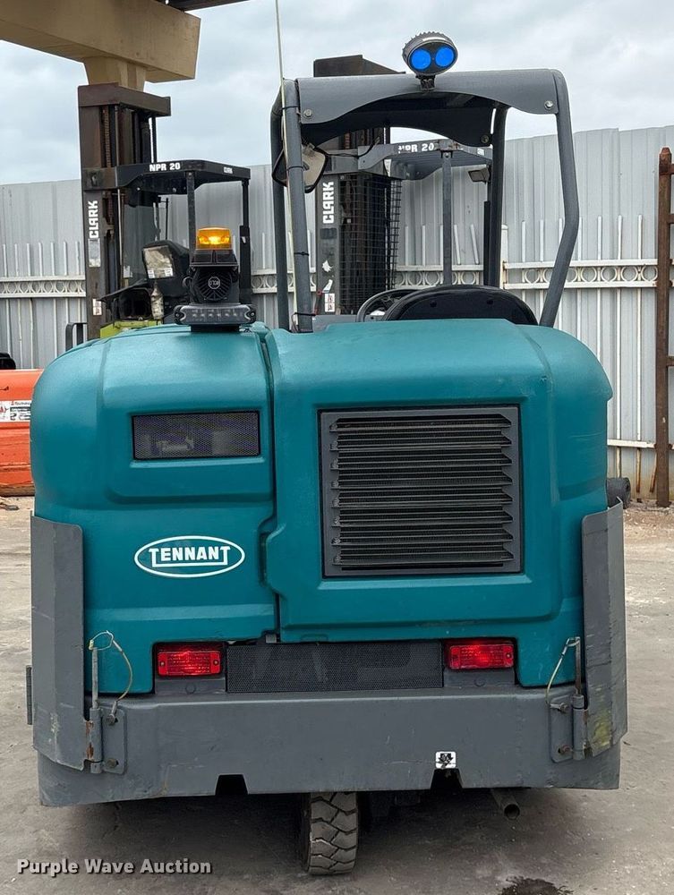 image for item DM1893 2019 Tennant S30 sweeper