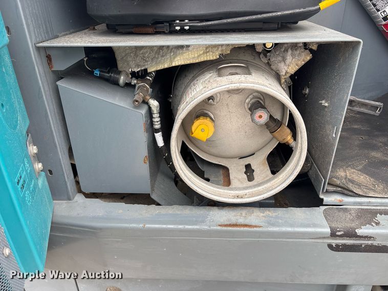 image for item DM1893 2019 Tennant S30 sweeper