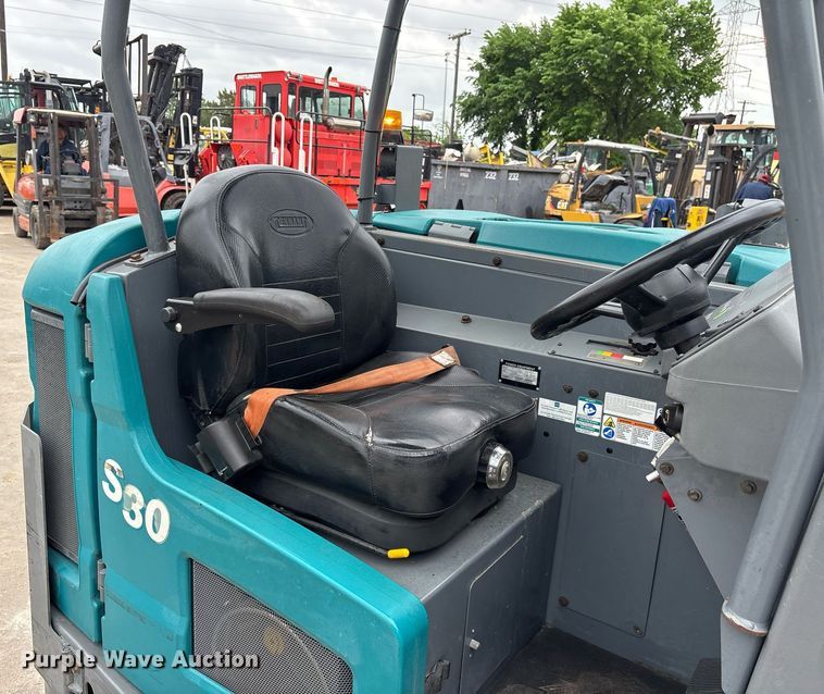 image for item DM1893 2019 Tennant S30 sweeper