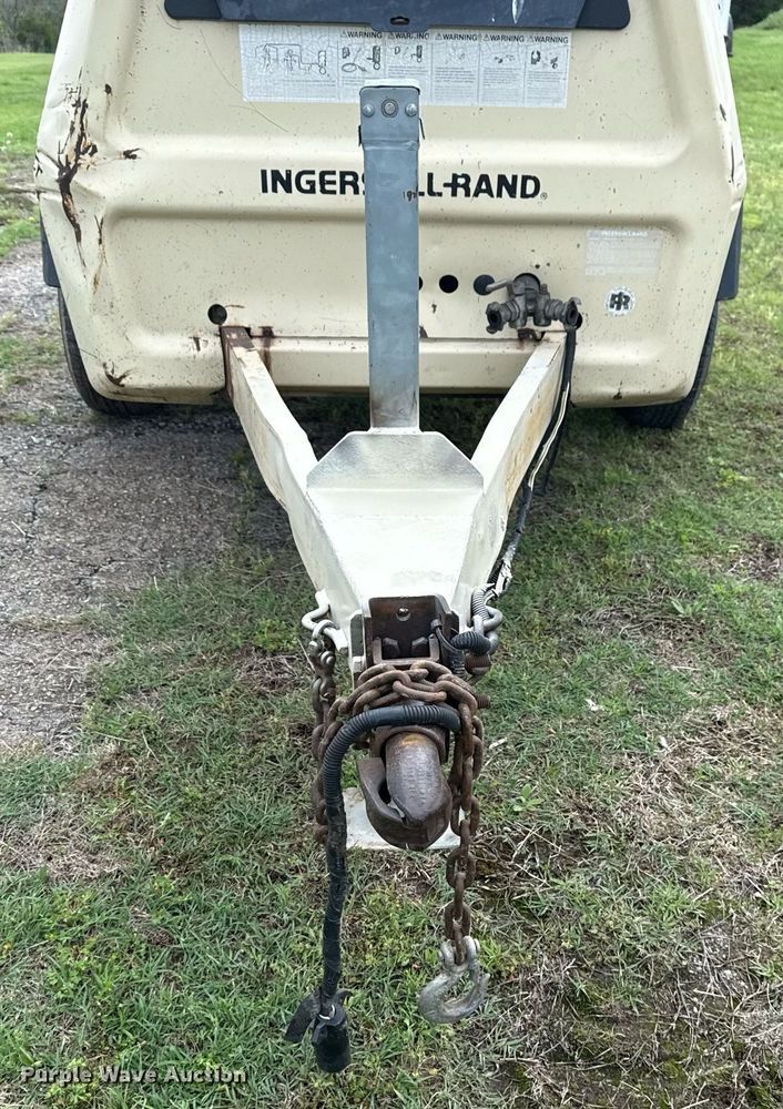 image for item DM5724 Ingersoll Rand P185 air compressor