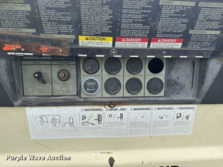 image for item DM5724 Ingersoll Rand P185 air compressor