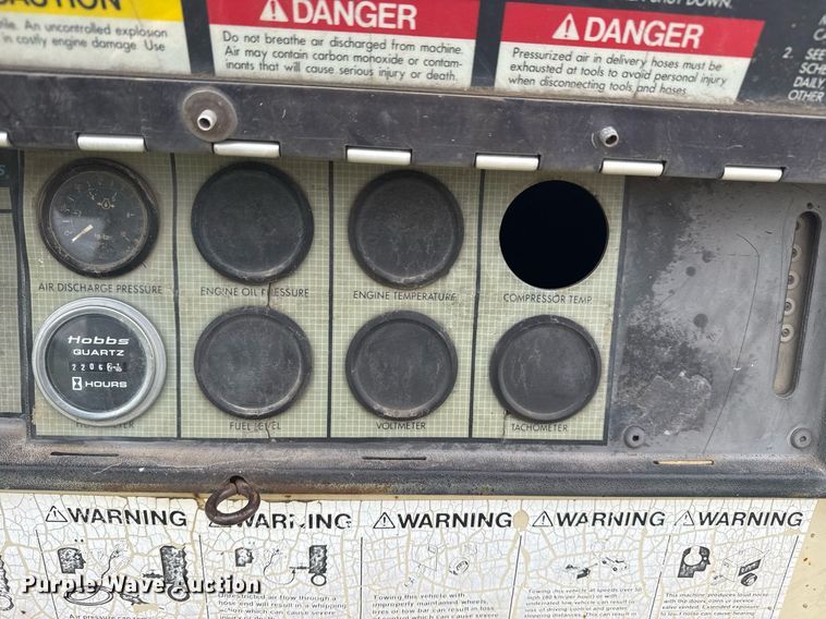 image for item DM5724 Ingersoll Rand P185 air compressor