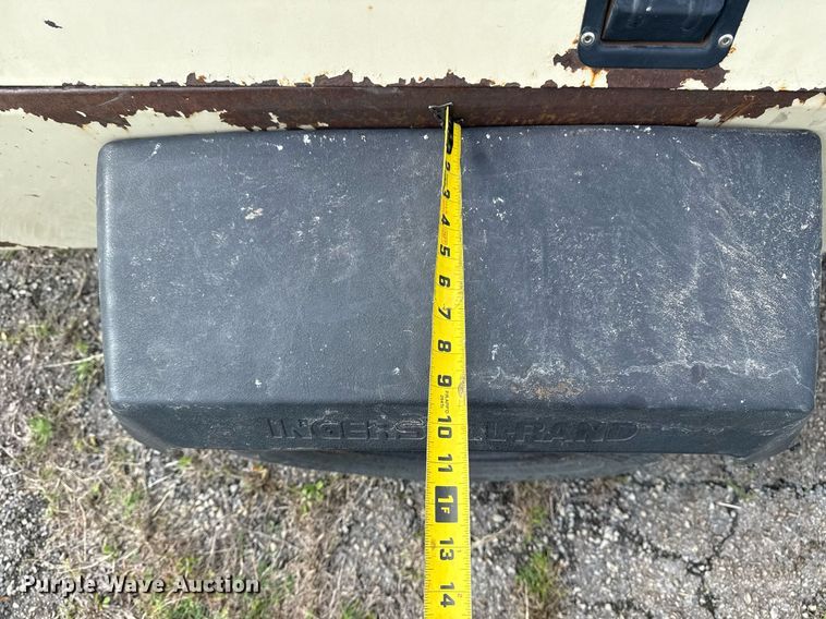 image for item DM5724 Ingersoll Rand P185 air compressor