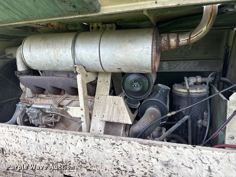 image for item DM5724 Ingersoll Rand P185 air compressor