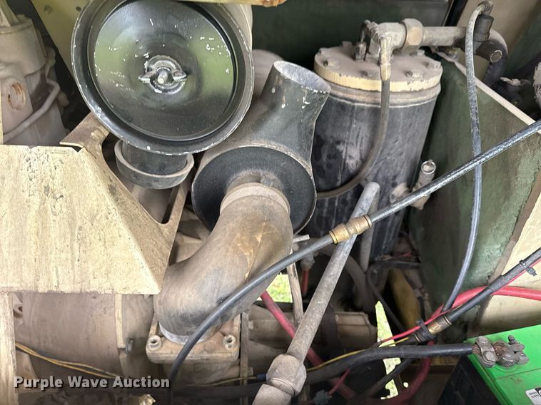 image for item DM5724 Ingersoll Rand P185 air compressor