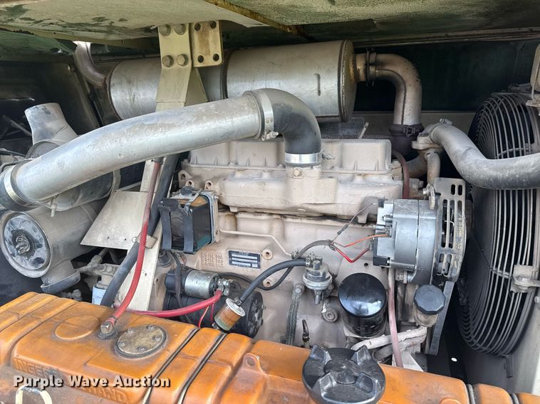 image for item DM5724 Ingersoll Rand P185 air compressor