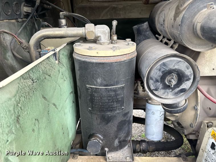 image for item DM5724 Ingersoll Rand P185 air compressor