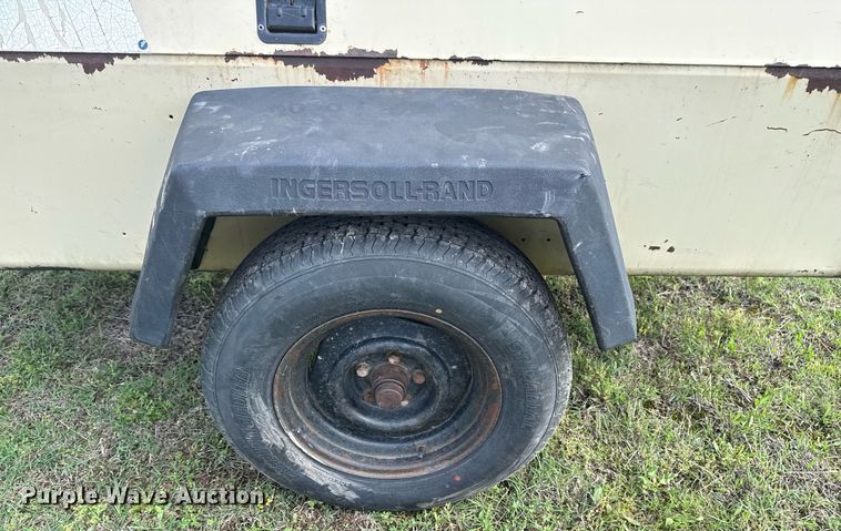 image for item DM5724 Ingersoll Rand P185 air compressor