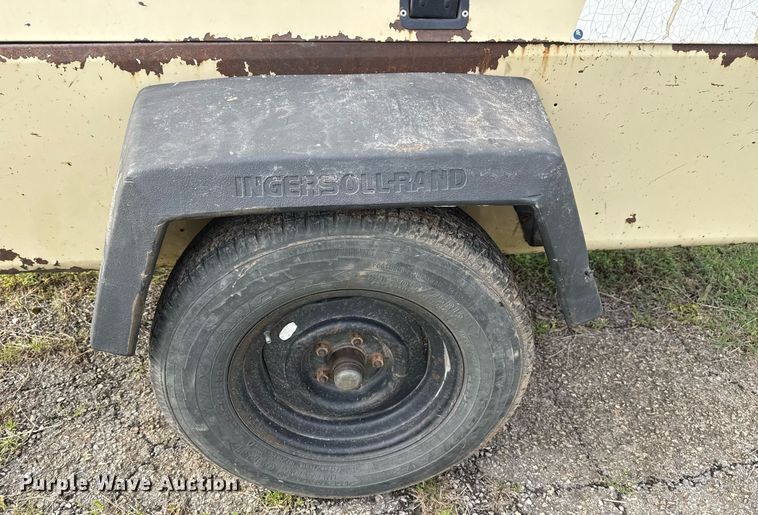 image for item DM5724 Ingersoll Rand P185 air compressor