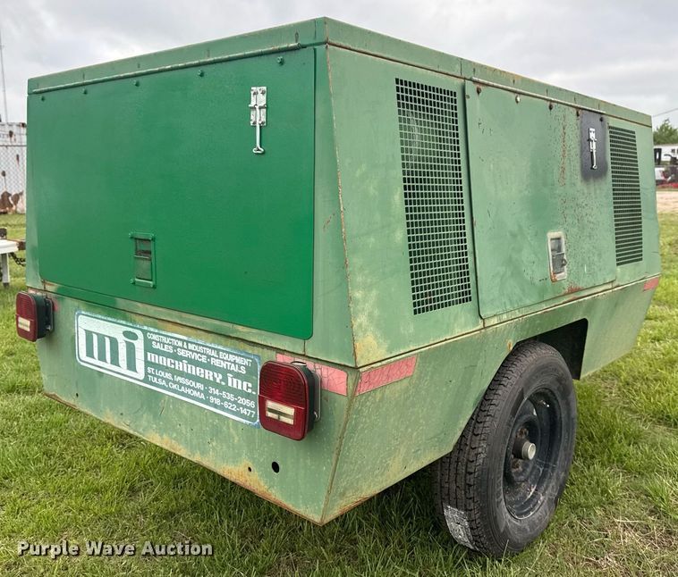 image for item DM5725 Sullair 185 DPQ air compressor