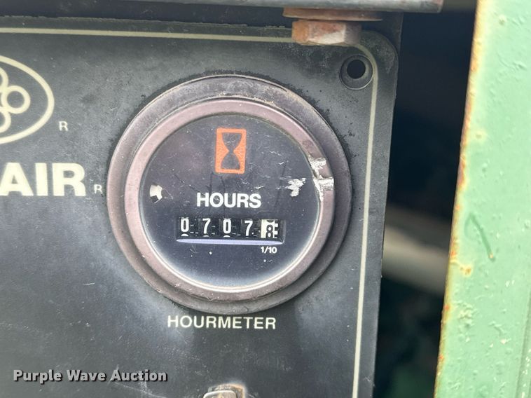 image for item DM5725 Sullair 185 DPQ air compressor