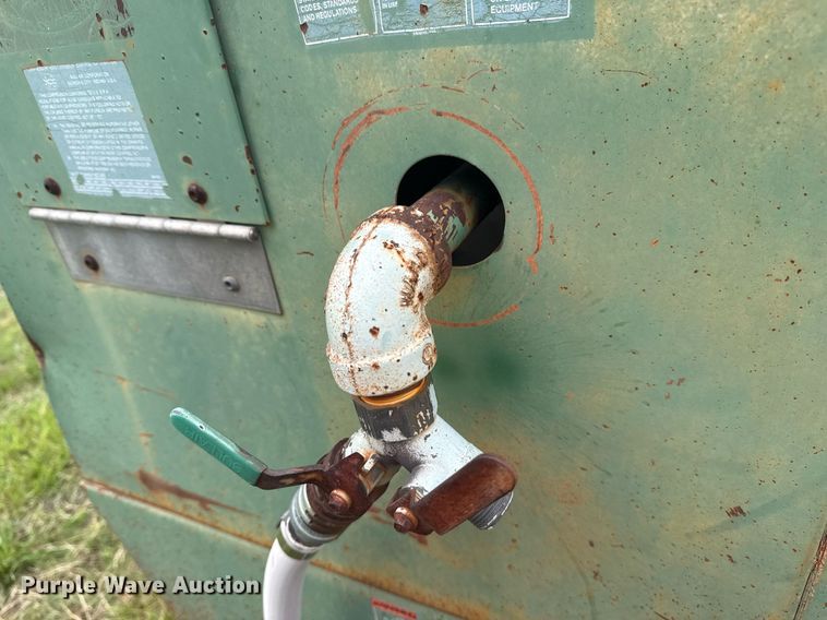 image for item DM5725 Sullair 185 DPQ air compressor