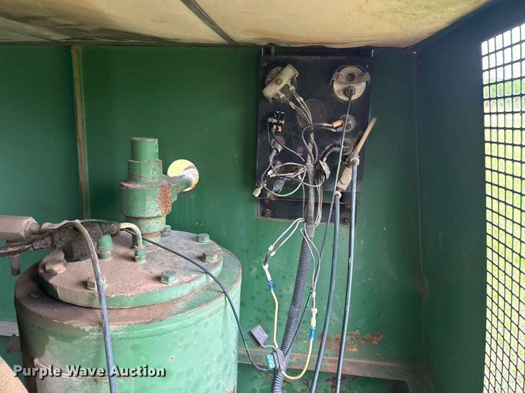 image for item DM5725 Sullair 185 DPQ air compressor