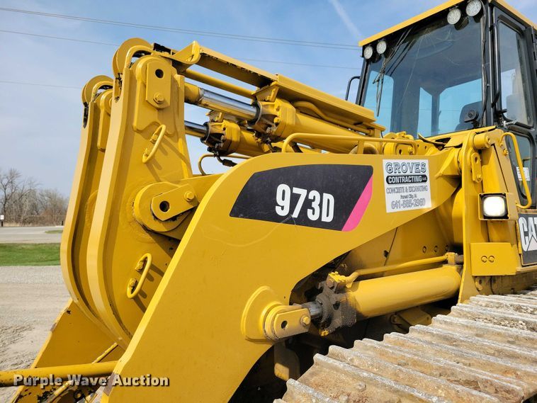 image for item DN3730 1997 Caterpillar 973D track loader