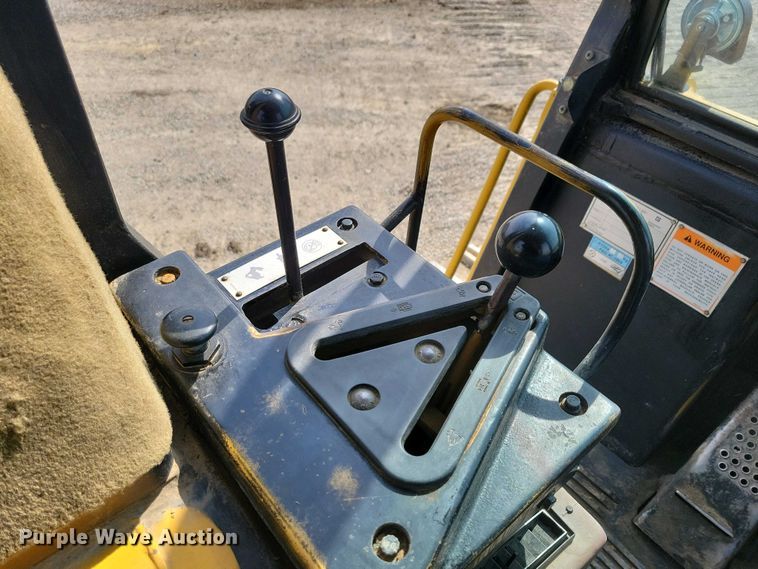image for item DN3730 1997 Caterpillar 973D track loader