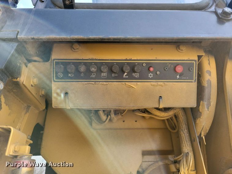 image for item DN3730 1997 Caterpillar 973D track loader