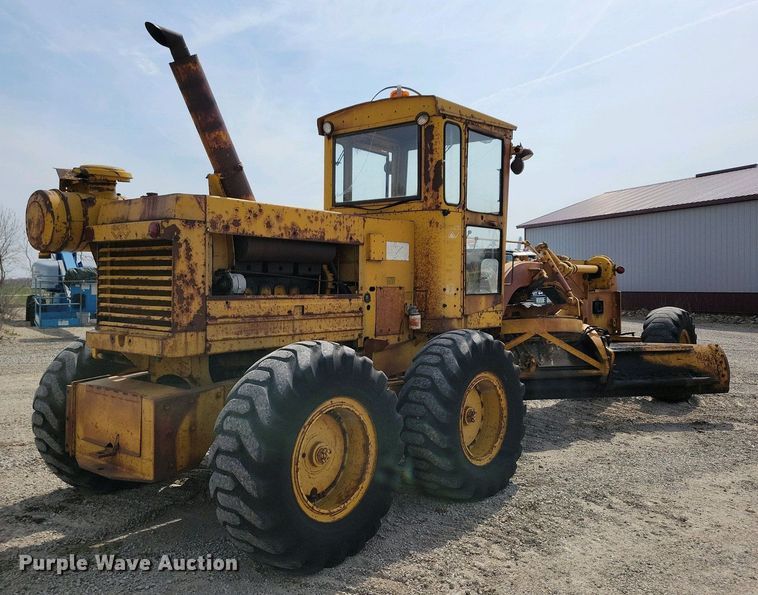 image for item DN3734 1972 Wabco 777B rigid frame motor grader