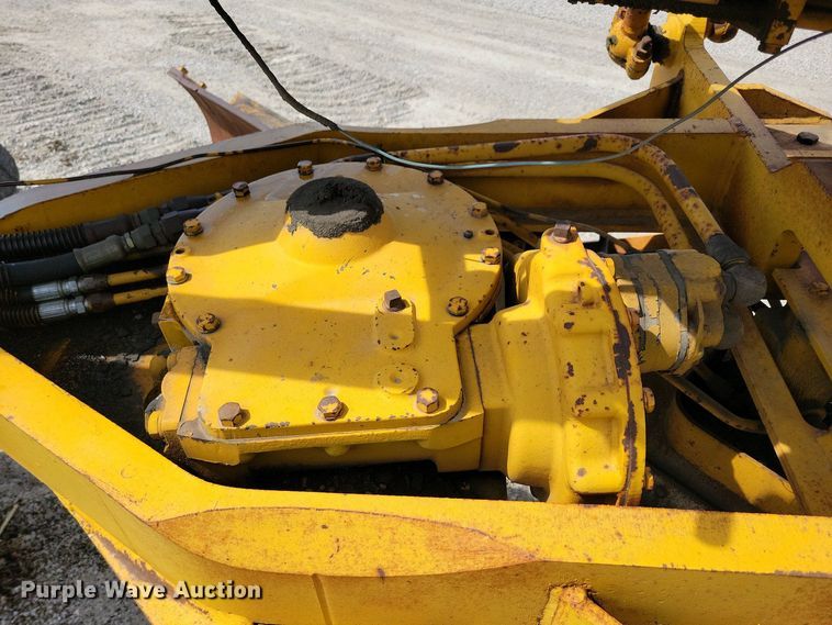 image for item DN3734 1972 Wabco 777B rigid frame motor grader