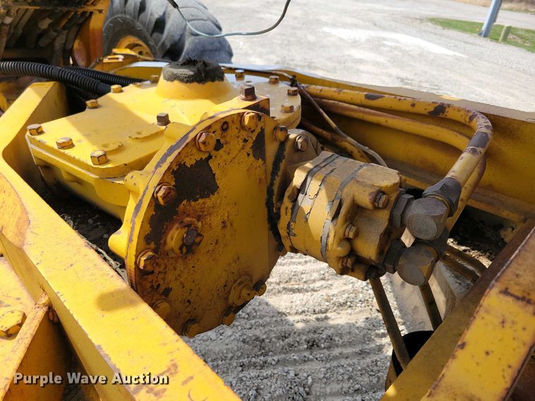 image for item DN3734 1972 Wabco 777B rigid frame motor grader