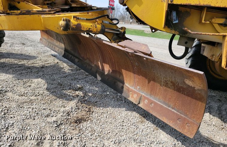 image for item DN3734 1972 Wabco 777B rigid frame motor grader