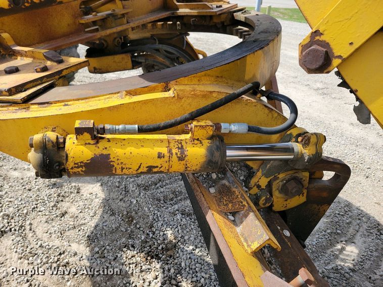 image for item DN3734 1972 Wabco 777B rigid frame motor grader