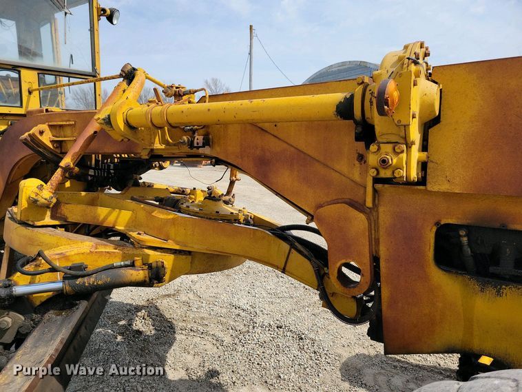 image for item DN3734 1972 Wabco 777B rigid frame motor grader