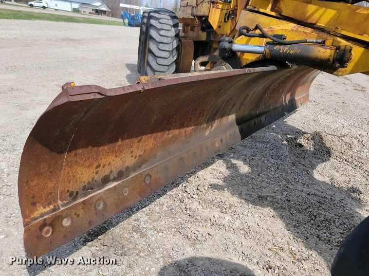 image for item DN3734 1972 Wabco 777B rigid frame motor grader