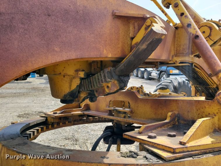 image for item DN3734 1972 Wabco 777B rigid frame motor grader