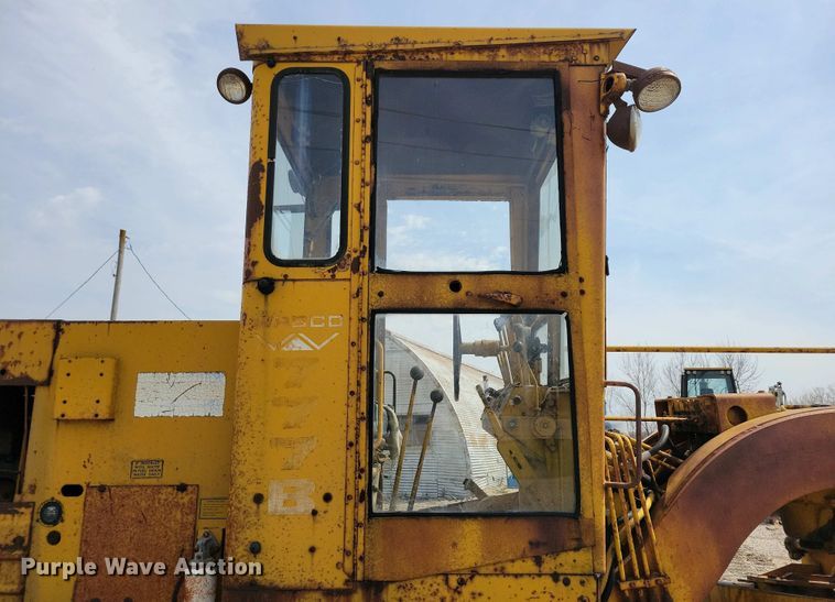 image for item DN3734 1972 Wabco 777B rigid frame motor grader