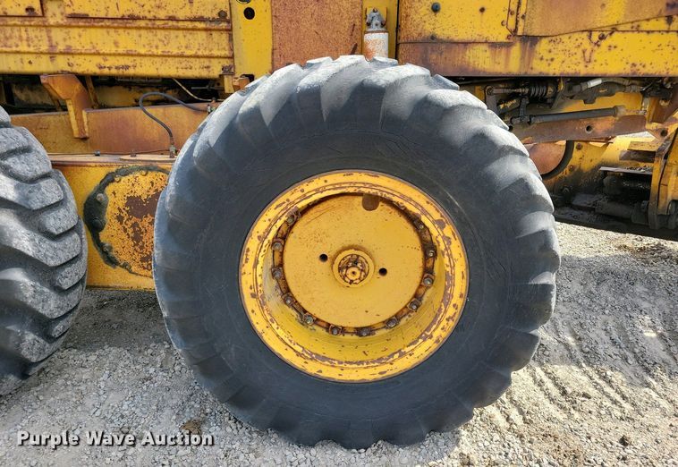 image for item DN3734 1972 Wabco 777B rigid frame motor grader