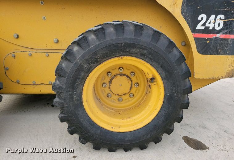 image for item DN3737 1999 Caterpillar 246 skid steer loader
