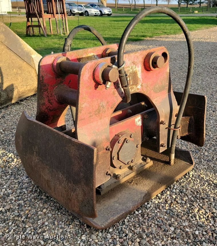 image for item DN3739 Allied 2300 plate compactor