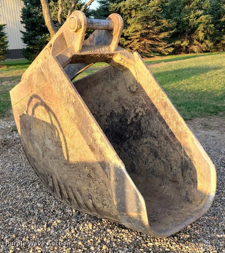 image for item DN3740 Empire excavator sand bucket