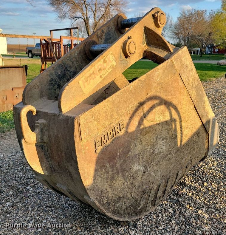 image for item DN3740 Empire excavator sand bucket