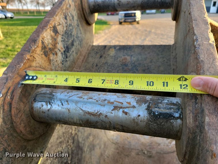 image for item DN3740 Empire excavator sand bucket