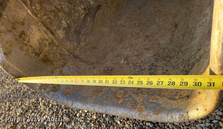 image for item DN3740 Empire excavator sand bucket