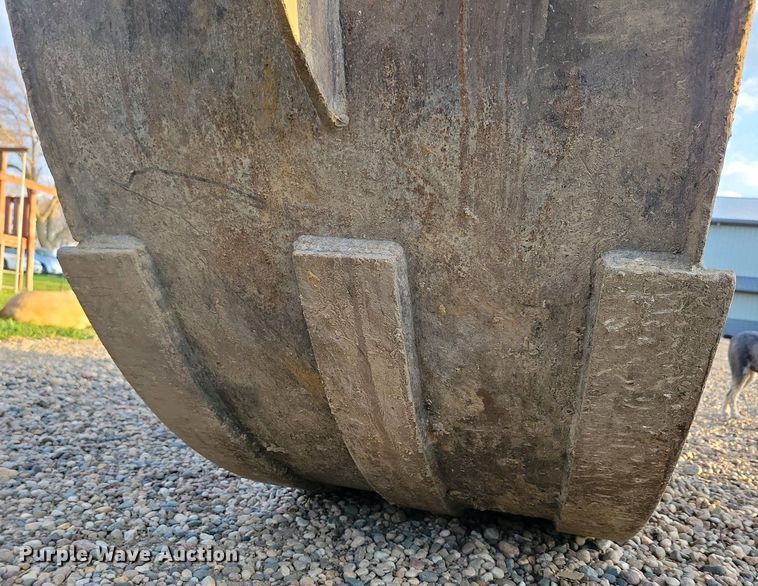 image for item DN3740 Empire excavator sand bucket