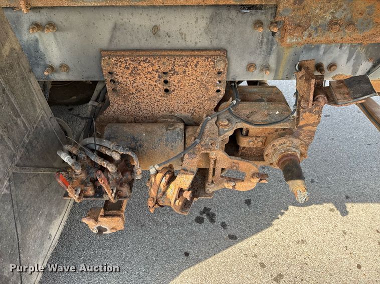 image for item DO0732 2006 Sterling L-Line dump truck