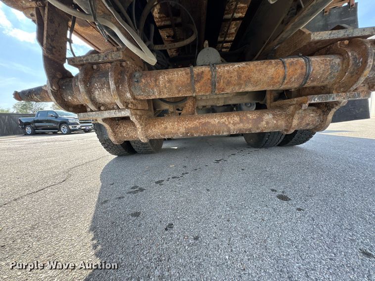 image for item DO0732 2006 Sterling L-Line dump truck