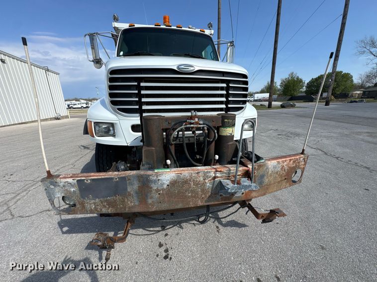 image for item DO0732 2006 Sterling L-Line dump truck