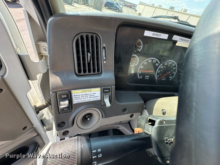 image for item DO0732 2006 Sterling L-Line dump truck