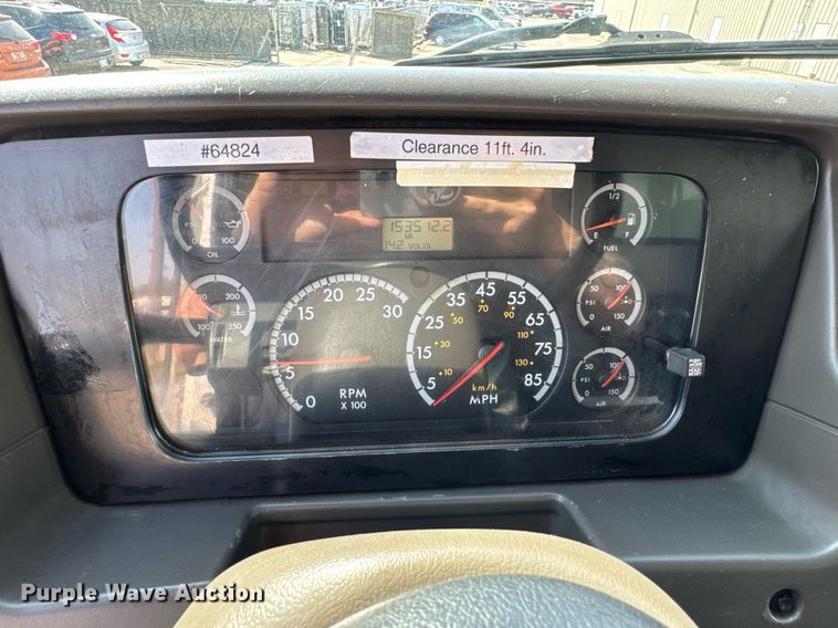 image for item DO0732 2006 Sterling L-Line dump truck