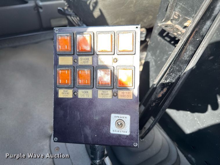 image for item DO0732 2006 Sterling L-Line dump truck